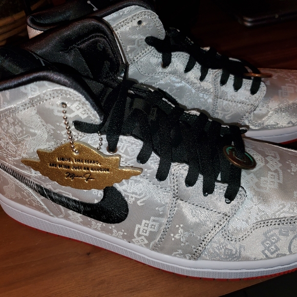 Jordan 1 Edison Chen "Fearless" - Picture 2 of 3